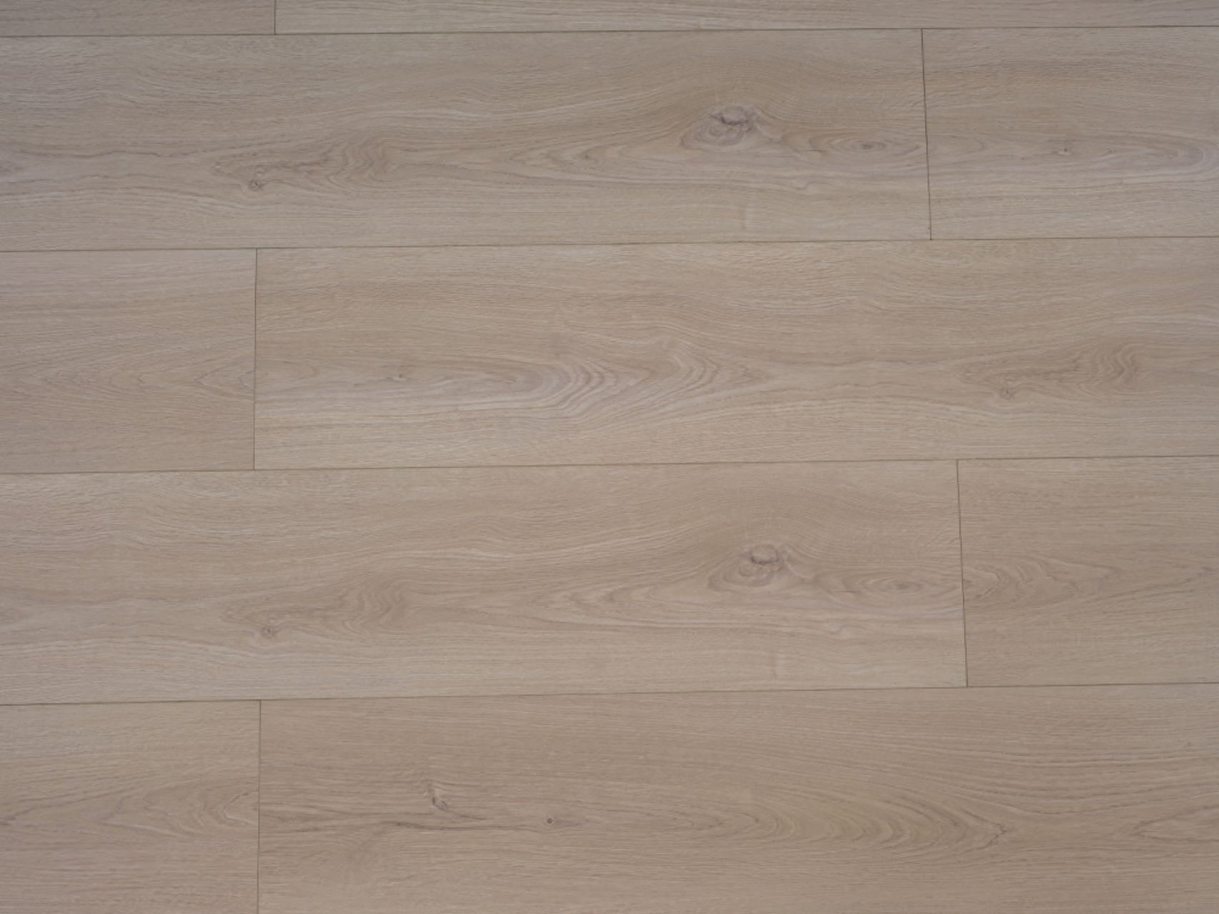 074 Crescent Ivory Waterproof Laminate
